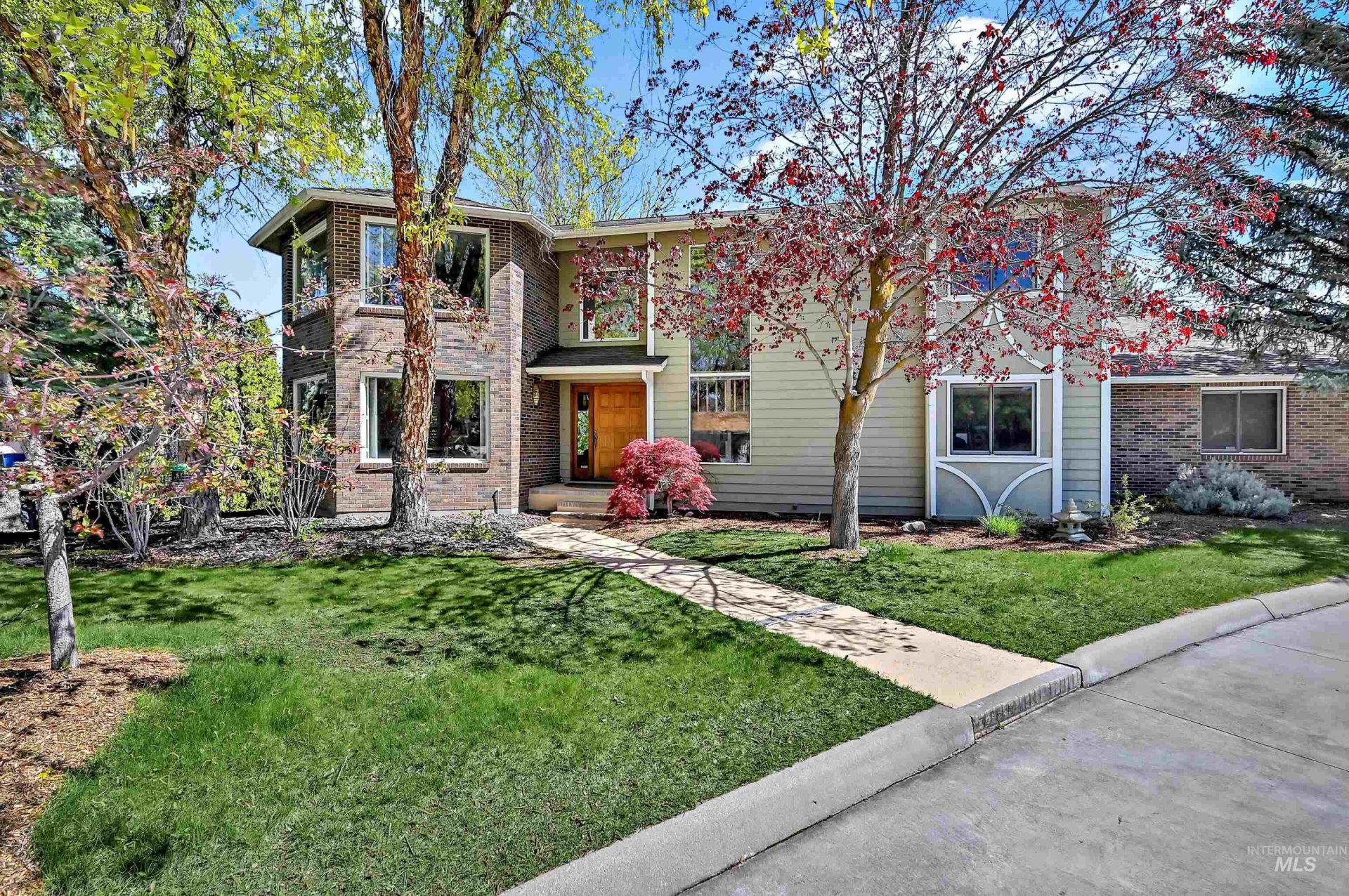 1282 E Braemere Road, Boise, ID 83702 Main Photo