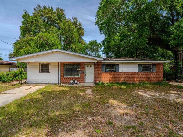 1111 Revere Dr, Pensacola, FL 32505