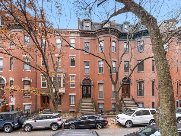 26 Upton St, Unit 2, Boston, MA 02118