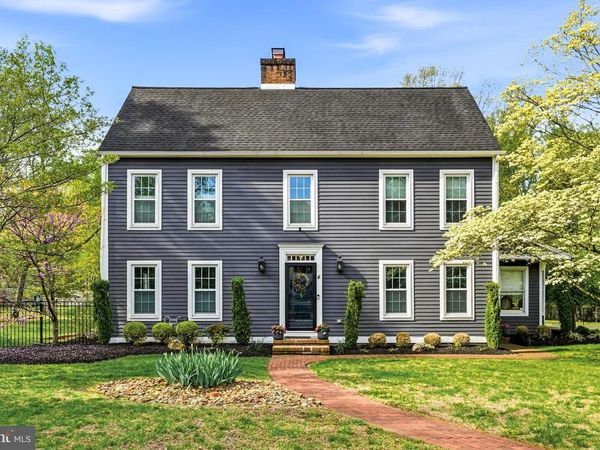 4 COVE COURT, MOORESTOWN, NJ 08057