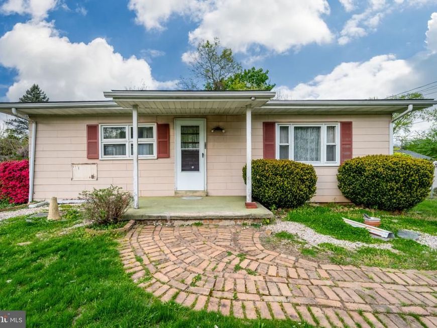 1430 Logan Street, Reading, PA 19607 Main Photo