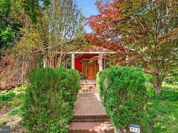 912 LAKEVIEW AVENUE, LAUREL SPRINGS, NJ 08021