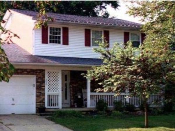 290 Powder Horn Place , Canal Winchester, OH 43110