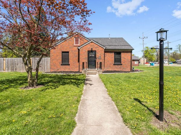 1653 Regent Street, Niles, MI 49120