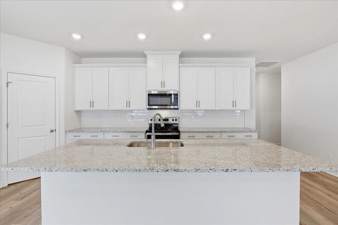 309 Jessamine St. Photo 30