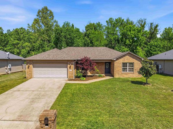 240 Plum Dr., Austin, AR 72007