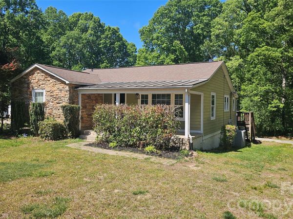 130 Pine State Road , Troutman, NC 28166