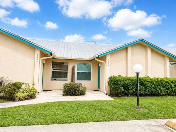 8889 SE Hobe Ridge Avenue, Hobe Sound, FL 33455