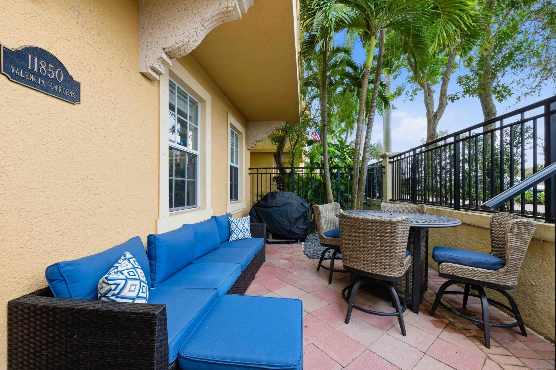 11850 Valencia Gardens Avenue, Palm Beach Gardens, FL 33410 Photo