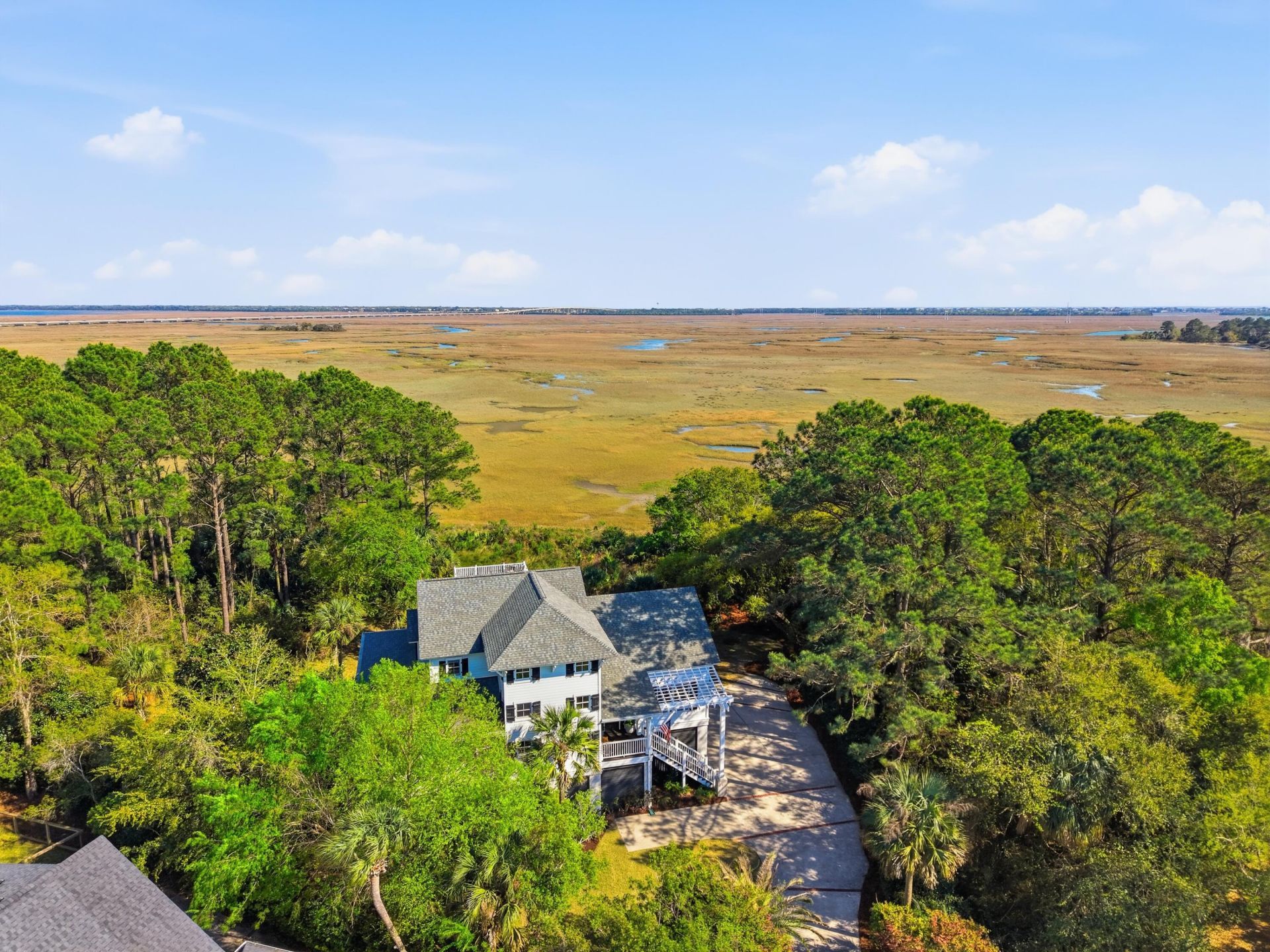 2105 Cape Jasmine Court Photo 5