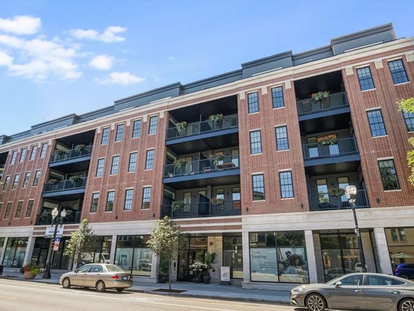 3924 N Lincoln Avenue , Unit 503, Chicago, IL 60613