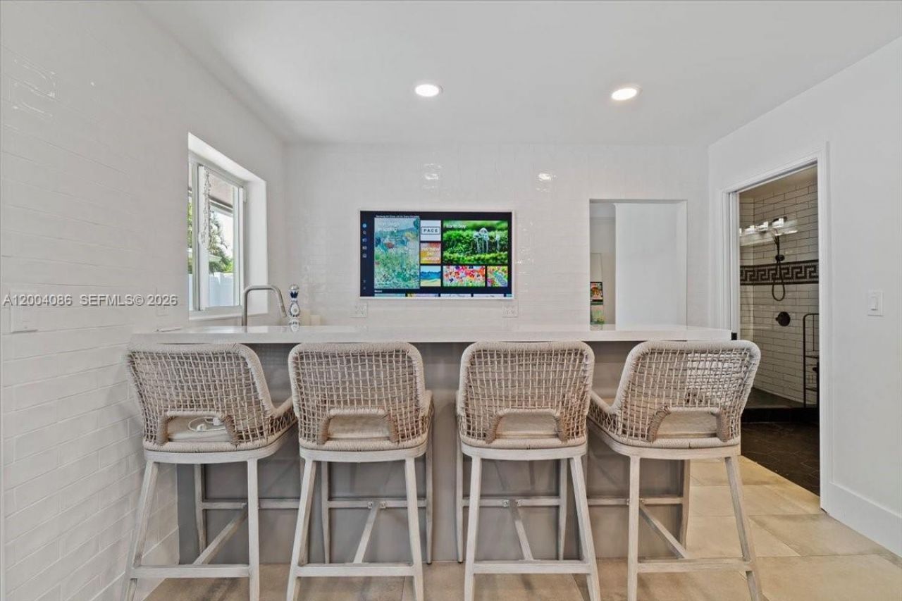 2632 NE 35th St, Fort Lauderdale, FL 33306 Photo