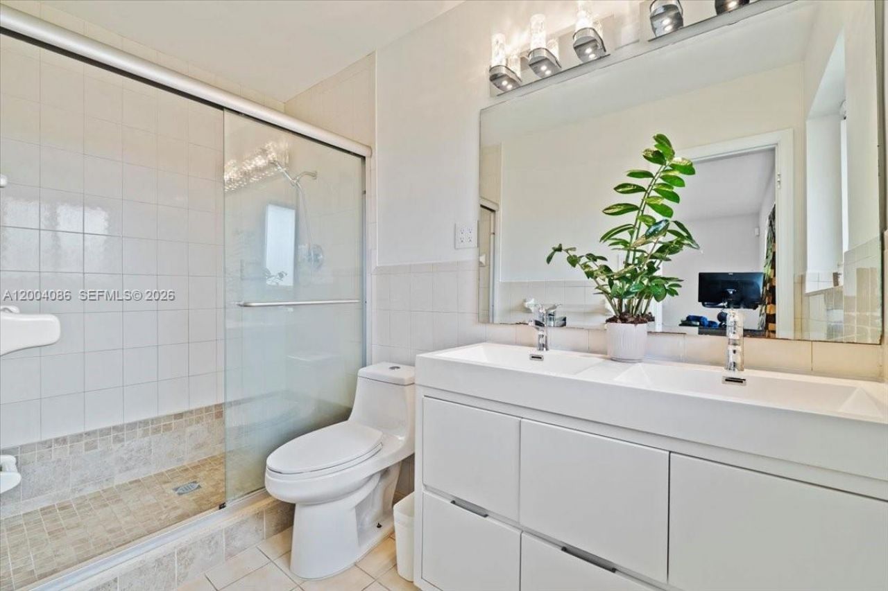 2632 NE 35th St, Fort Lauderdale, FL 33306 Photo
