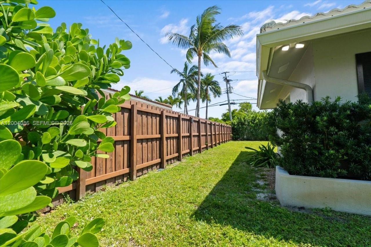 2632 NE 35th St, Fort Lauderdale, FL 33306 Photo