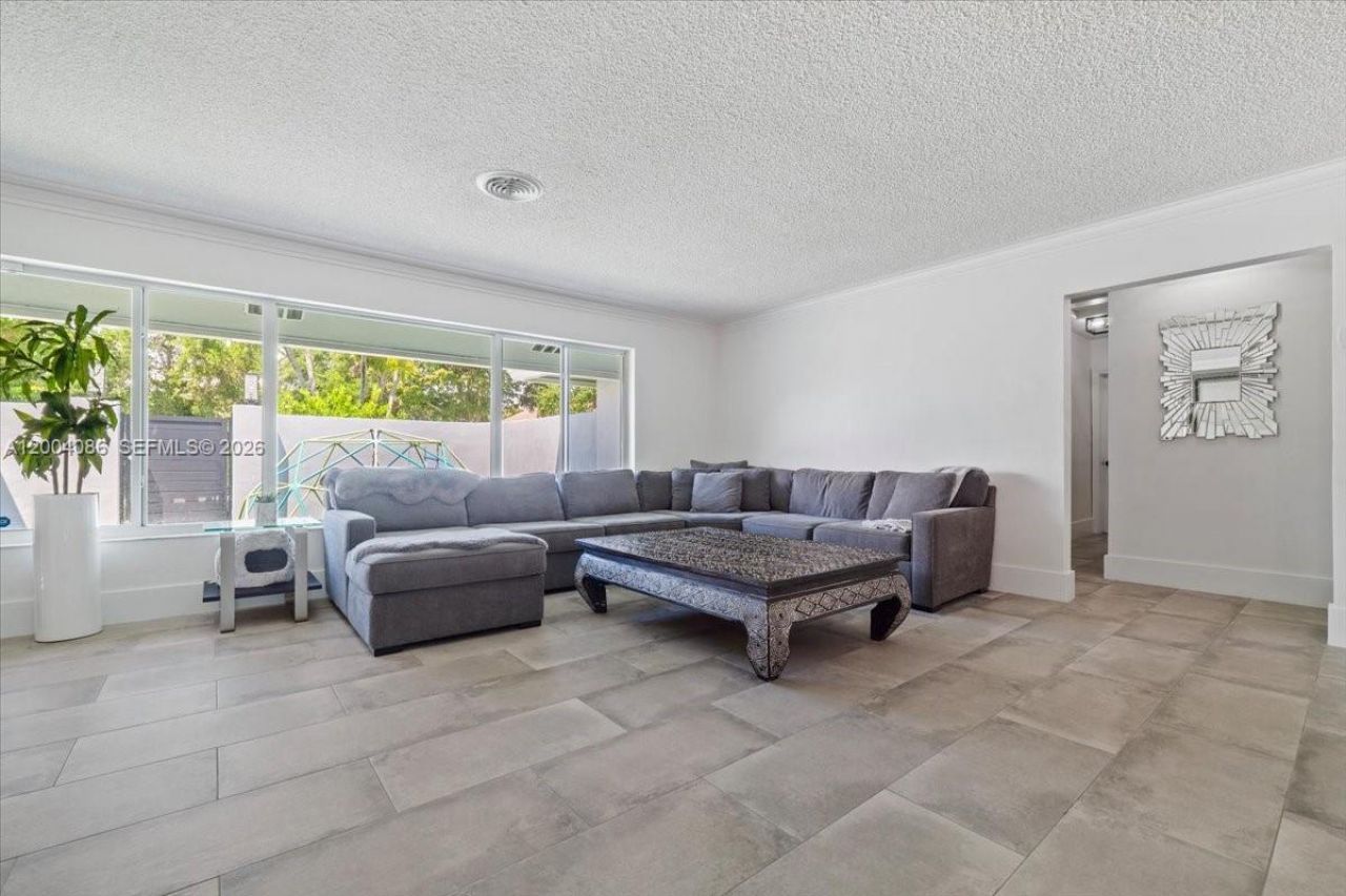 2632 NE 35th St, Fort Lauderdale, FL 33306 Photo