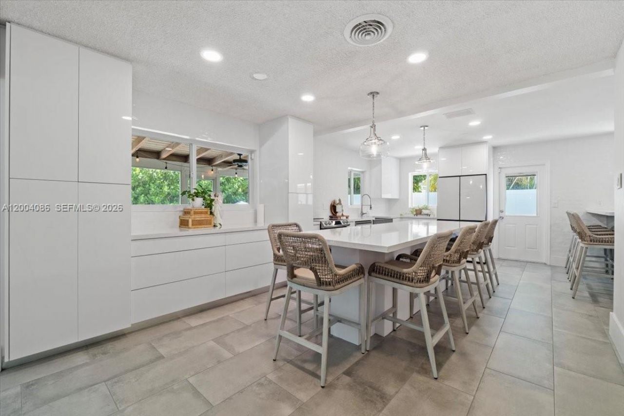2632 NE 35th St, Fort Lauderdale, FL 33306 Photo