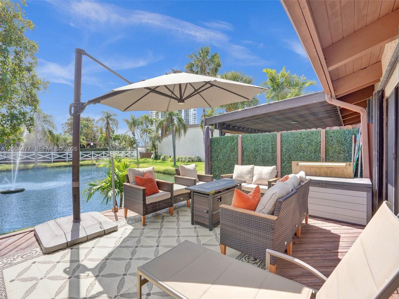 2667 S Parkview Dr , Hallandale Beach, FL 33009 Photo