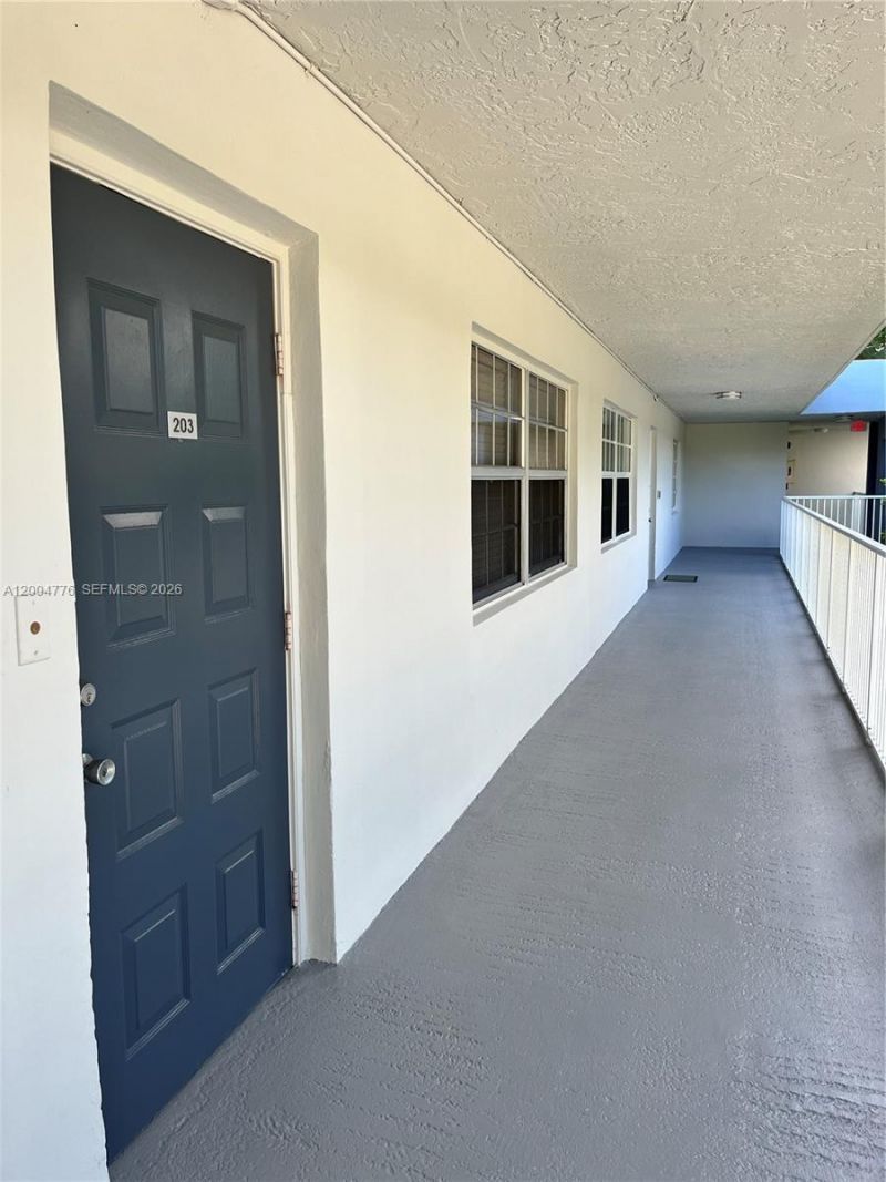 4280 Oaks Ter , Unit 203, Pompano Beach, FL 33069 Photo