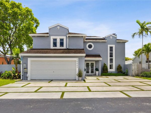 14446 SW 95th Ter , Miami, FL 33186