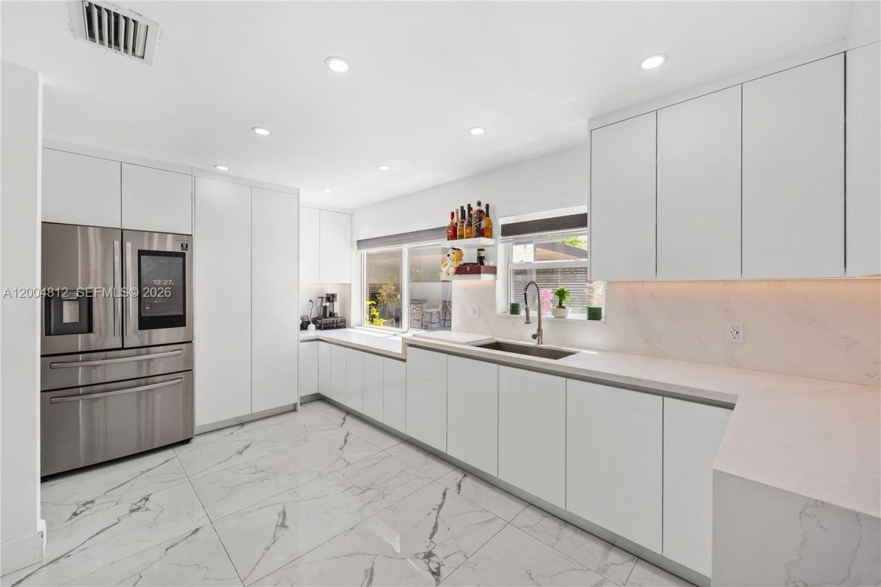 14446 SW 95th Ter , Miami, FL 33186 Photo