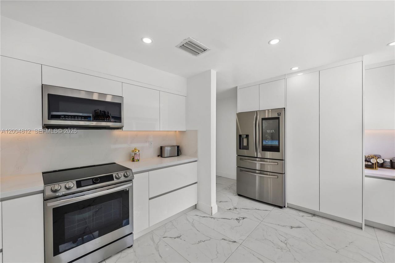 14446 SW 95th Ter , Miami, FL 33186 Photo