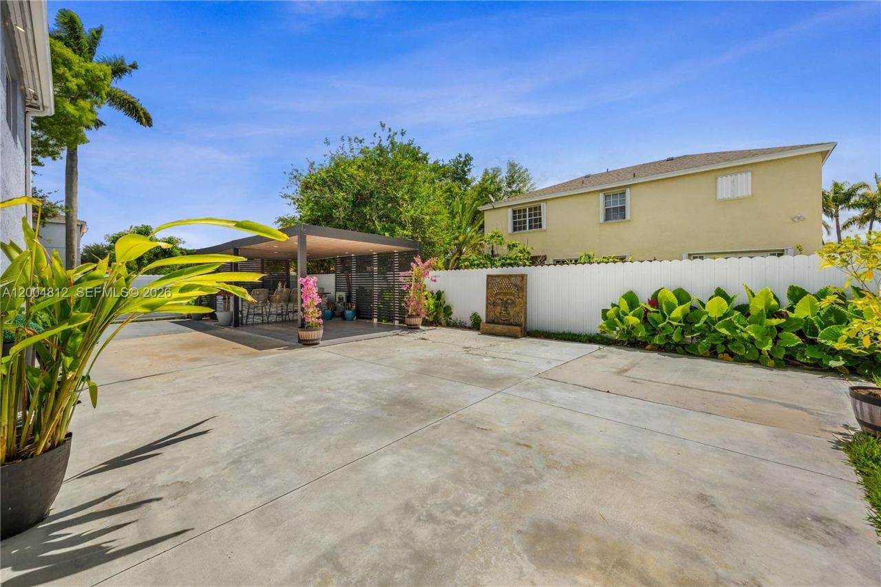 14446 SW 95th Ter , Miami, FL 33186 Photo