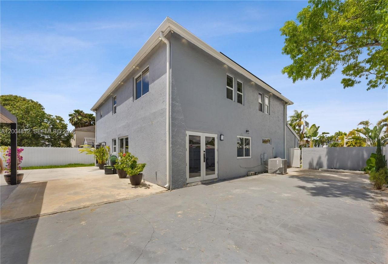 14446 SW 95th Ter , Miami, FL 33186 Photo