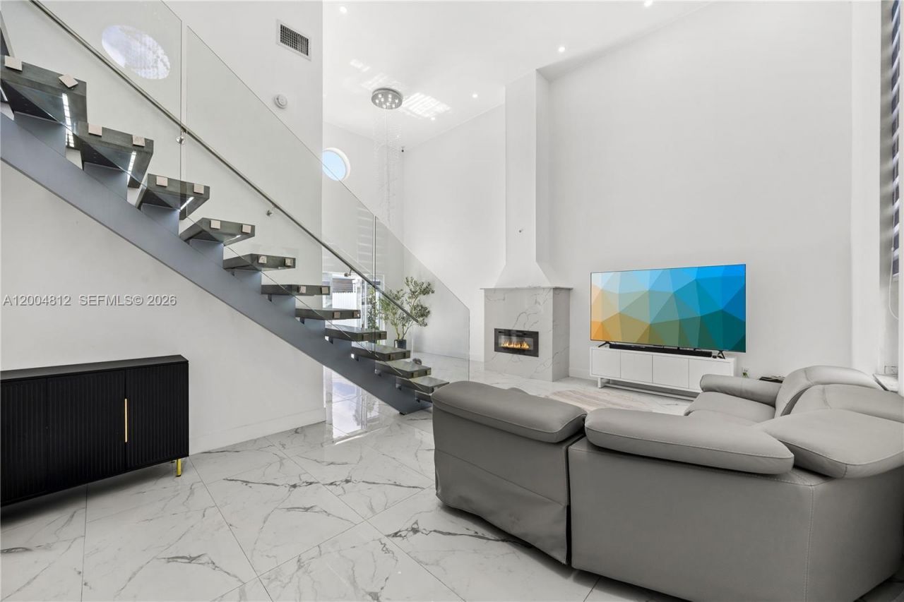 14446 SW 95th Ter , Miami, FL 33186 Photo