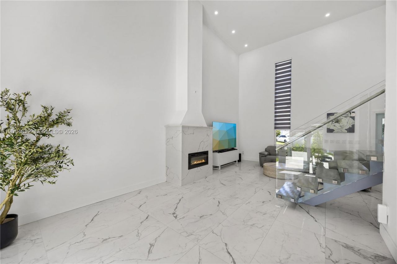 14446 SW 95th Ter , Miami, FL 33186 Photo