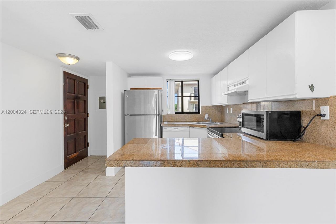 5580 W 26th Ct, Unit 209, Hialeah, FL 33016 Photo