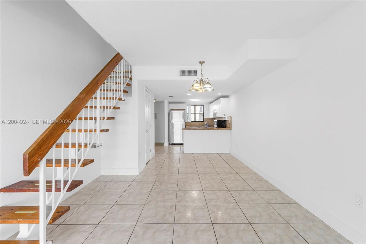 5580 W 26th Ct, Unit 209, Hialeah, FL 33016 Photo