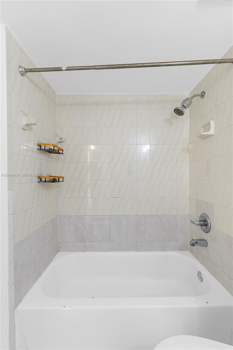 5580 W 26th Ct, Unit 209, Hialeah, FL 33016 Photo
