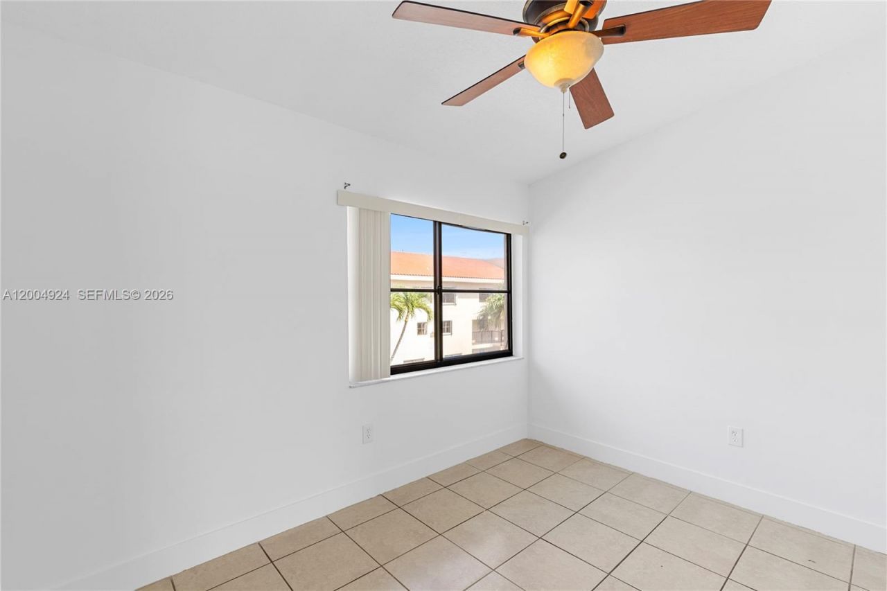 5580 W 26th Ct, Unit 209, Hialeah, FL 33016 Photo