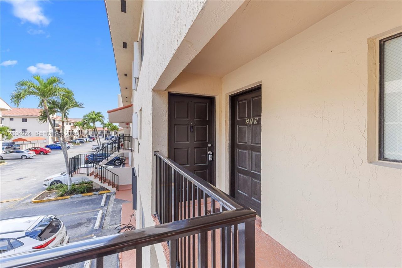 5580 W 26th Ct, Unit 209, Hialeah, FL 33016 Photo