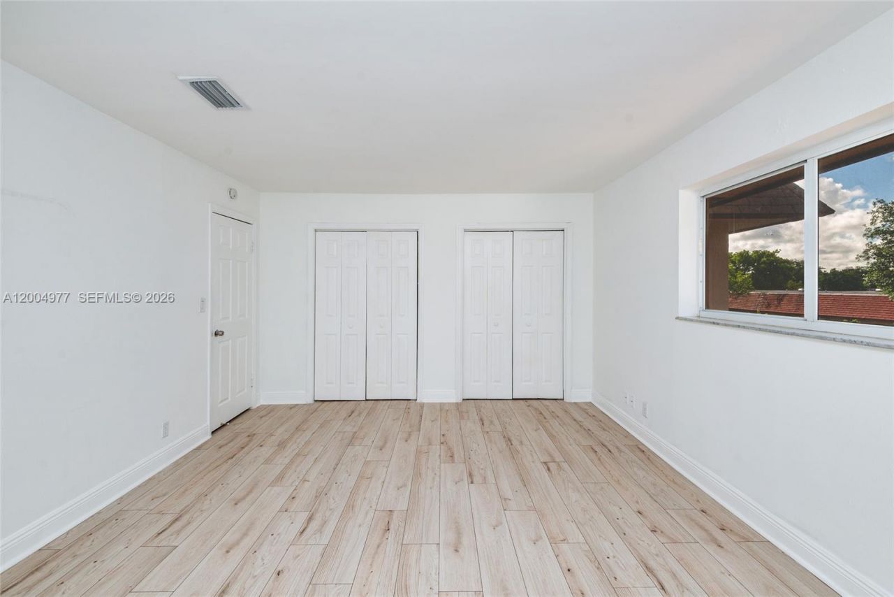7920 Kimberly Blvd , Unit 305, North Lauderdale, FL 33068 Photo