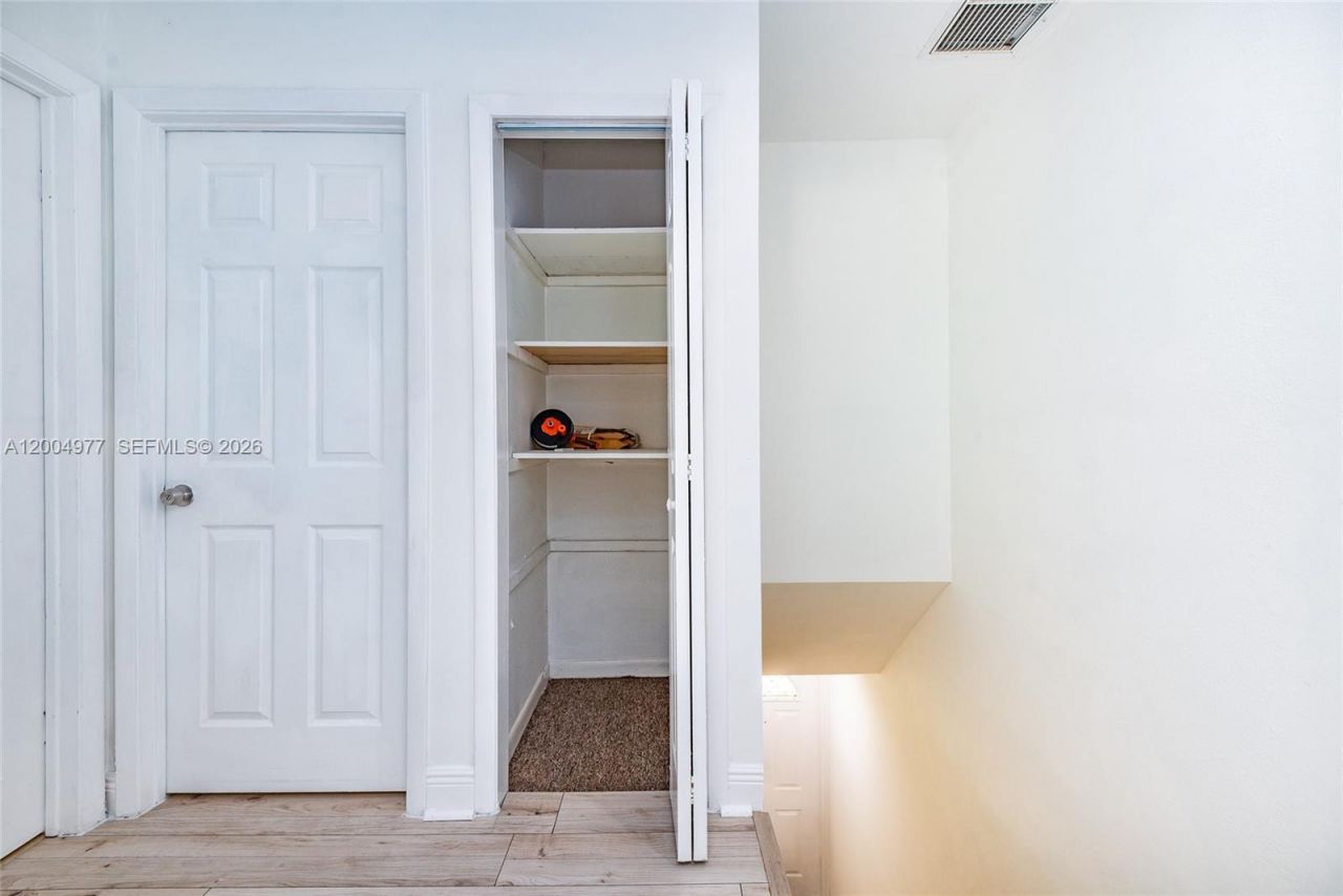 7920 Kimberly Blvd , Unit 305, North Lauderdale, FL 33068 Photo