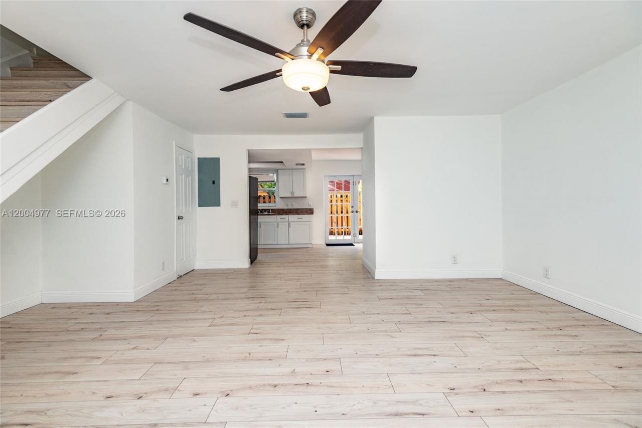 7920 Kimberly Blvd , Unit 305, North Lauderdale, FL 33068 Photo