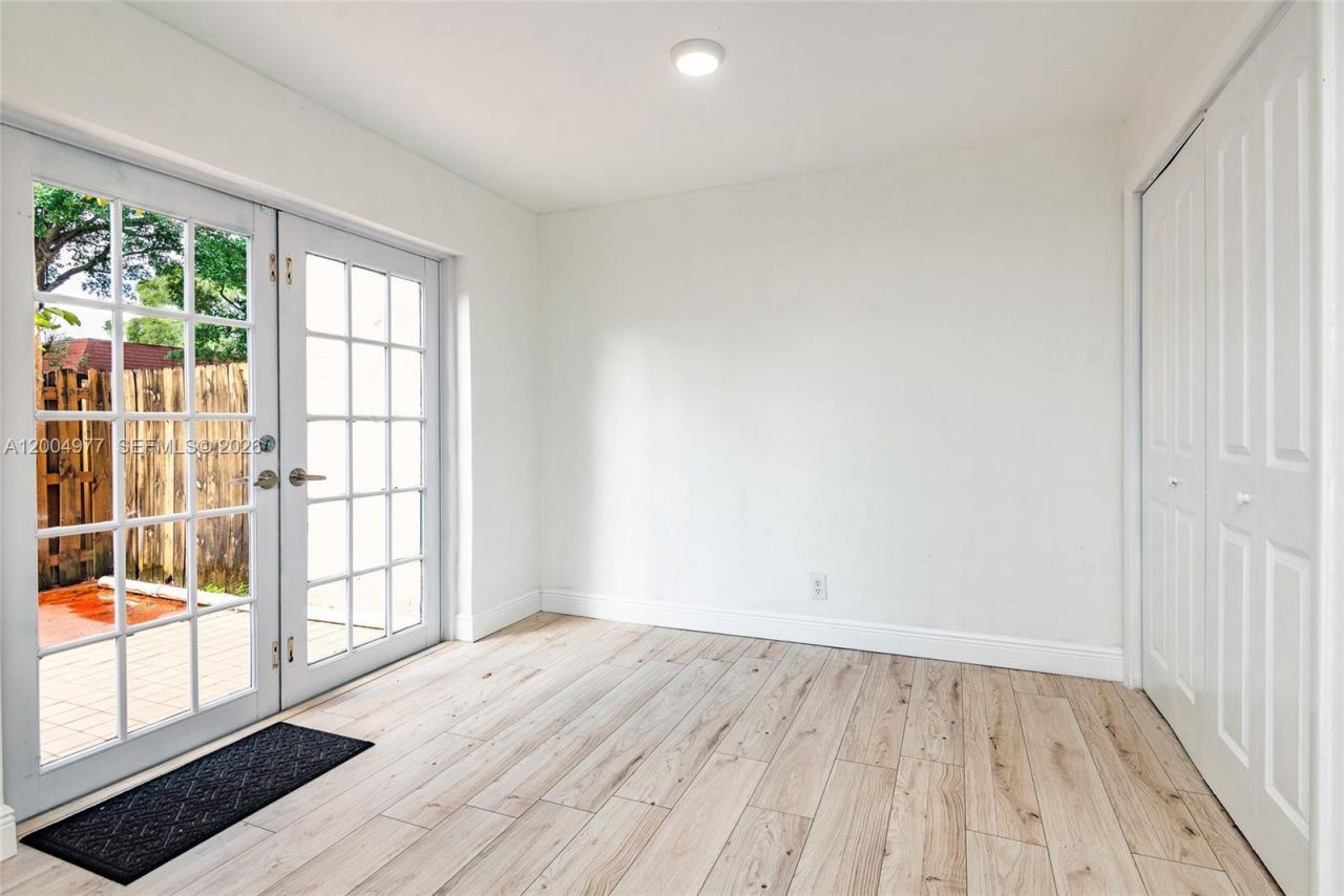 7920 Kimberly Blvd , Unit 305, North Lauderdale, FL 33068 Photo