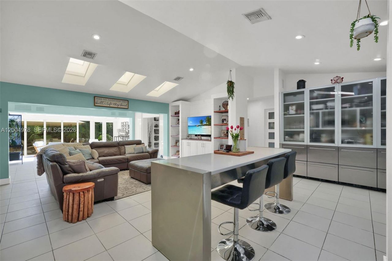 15540 SW 152nd Ter , Miami, FL 33187 Photo