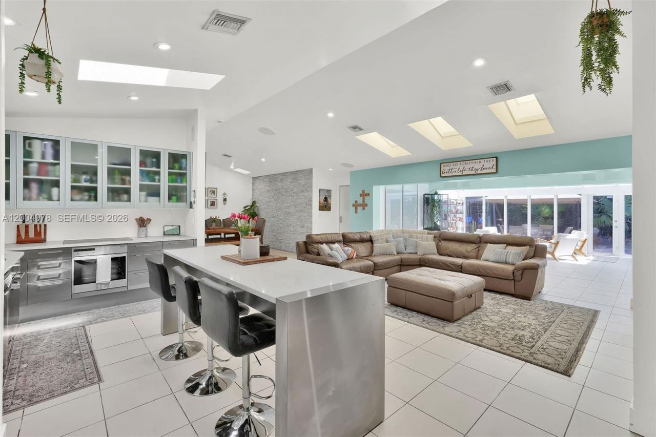 15540 SW 152nd Ter , Miami, FL 33187 Photo