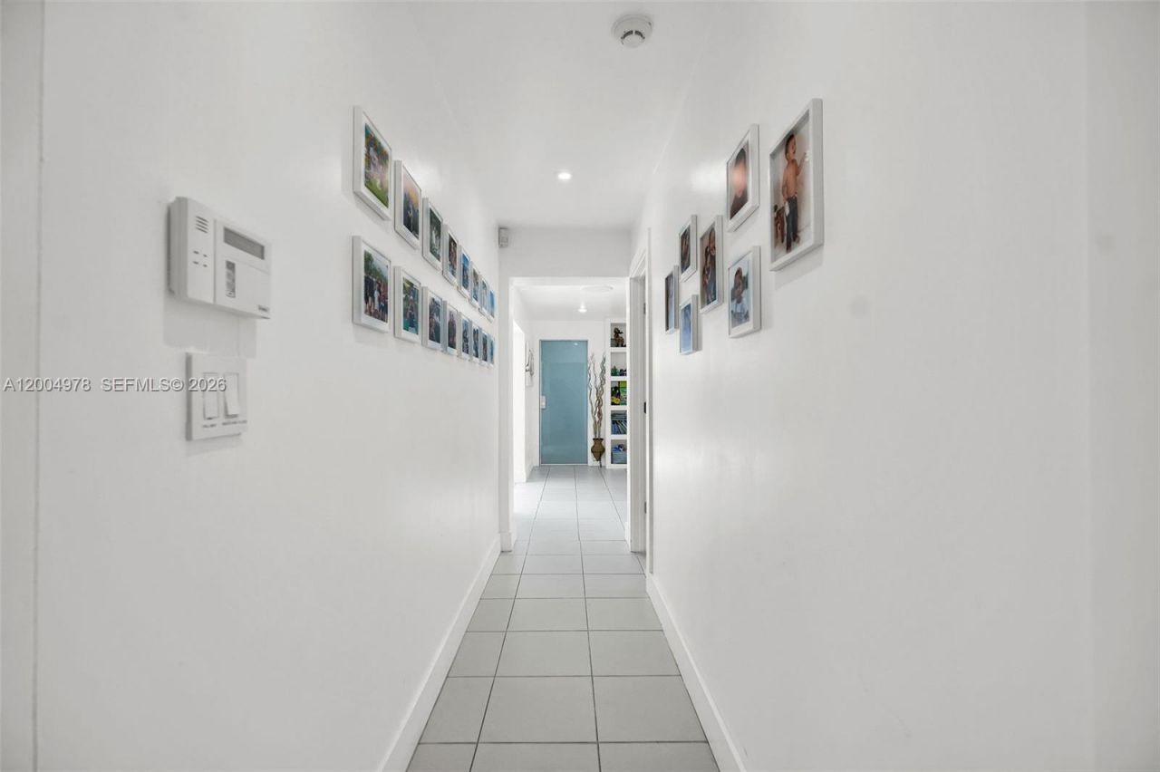 15540 SW 152nd Ter , Miami, FL 33187 Photo