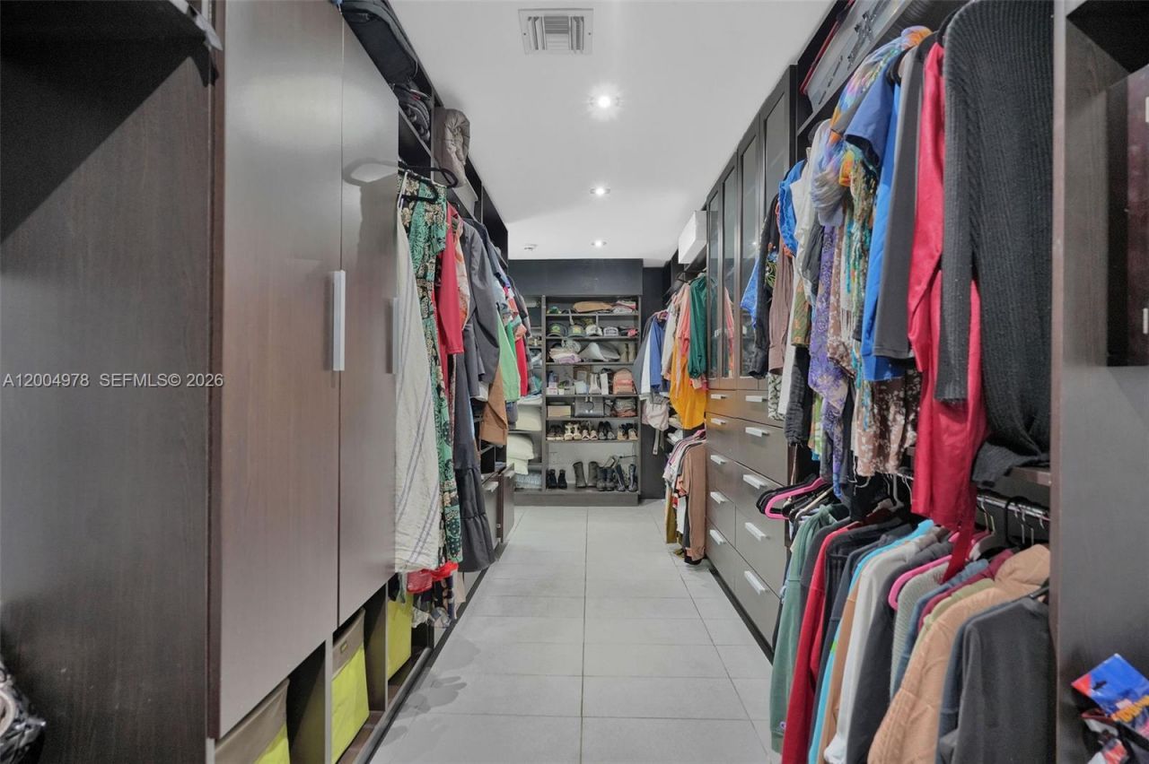 15540 SW 152nd Ter , Miami, FL 33187 Photo