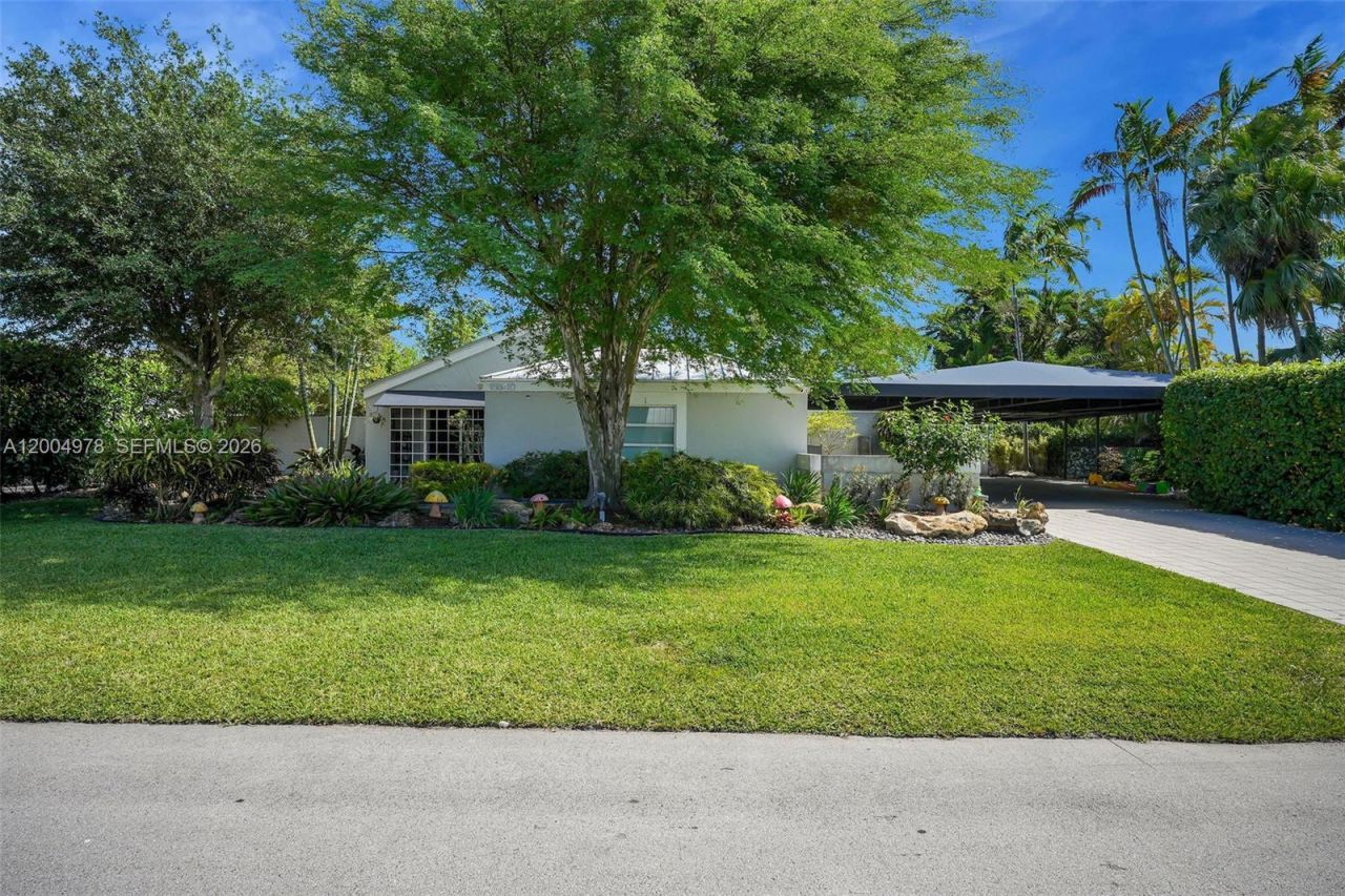 15540 SW 152nd Ter, Miami, FL 33187 Photo