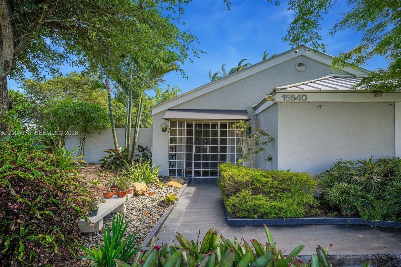 15540 SW 152nd Ter , Miami, FL 33187 Photo