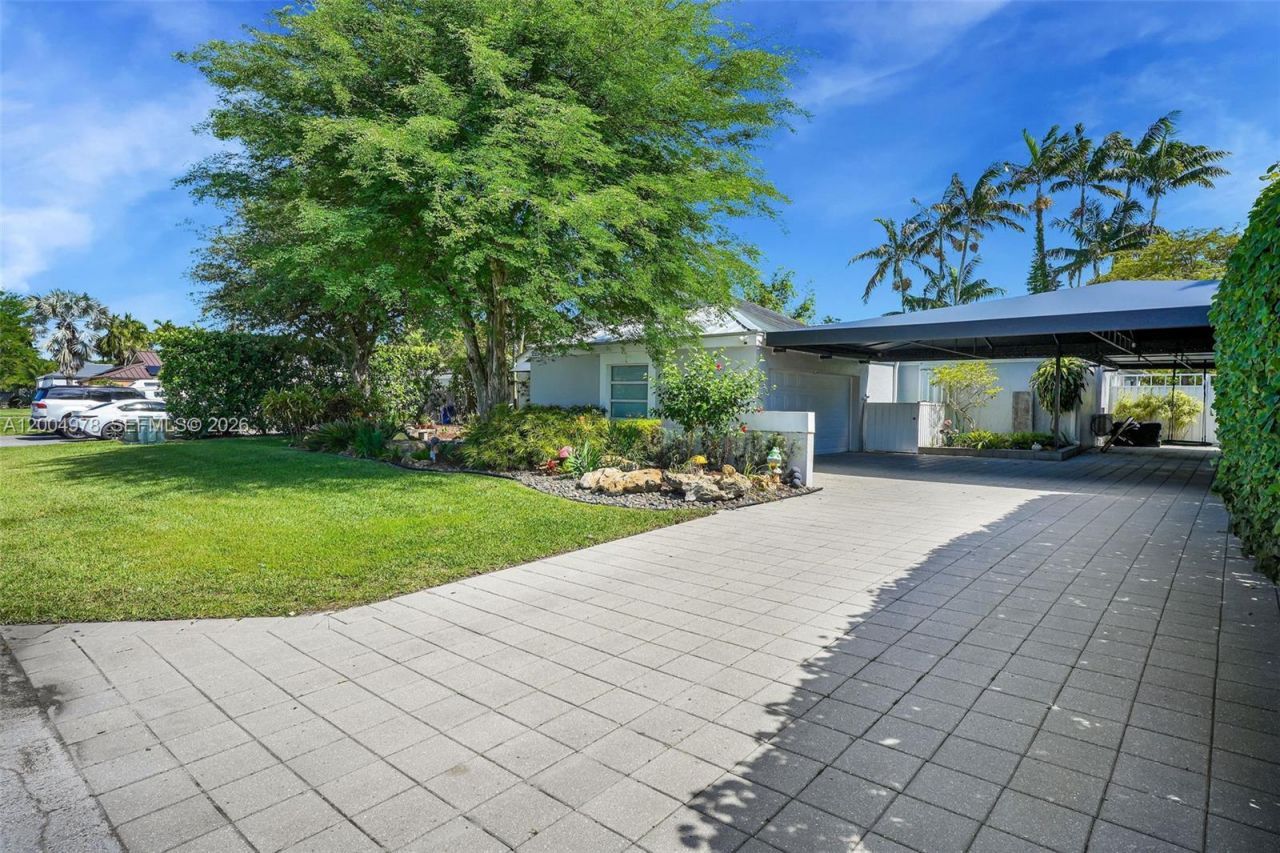 15540 SW 152nd Ter , Miami, FL 33187 Photo