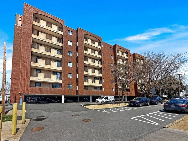 39 Parlin St, Unit 304, Everett, MA 02149