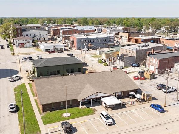 117 W Prairie Street , Jerseyville, IL 62052