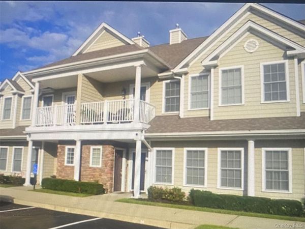 12 Della Drive , West Babylon, NY 11704