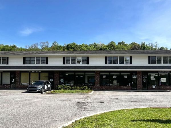 4005 Danbury Road , Brewster, NY 10509