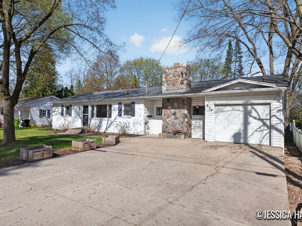 424 S Luray Street, Greenville, MI 48838